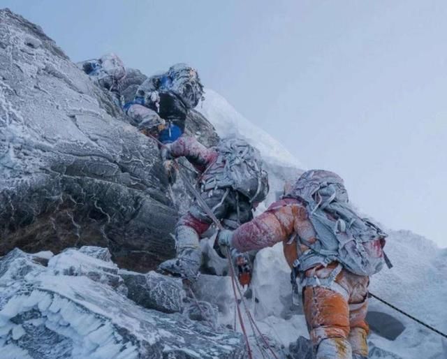 为何登珠峰大多都是从尼泊尔,而不是从中国?网友:分析的挺到位