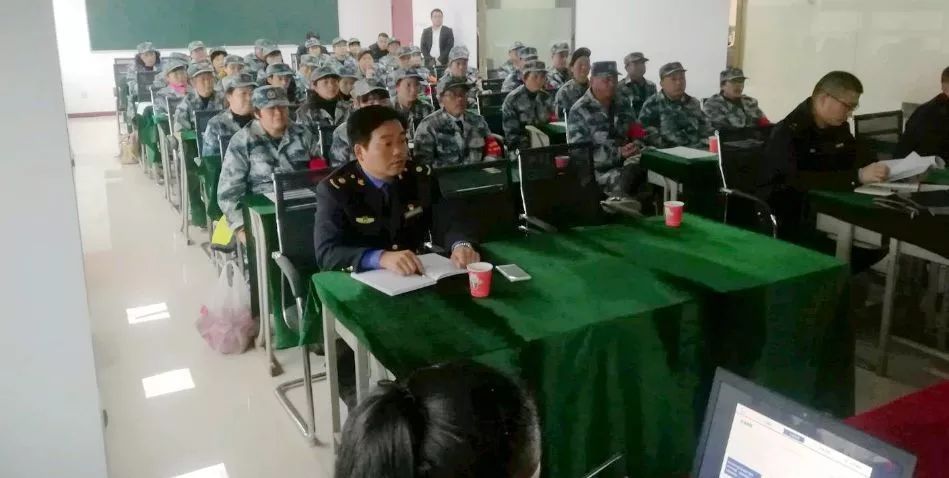 舒城县首批城市文明劝导员正式上岗!