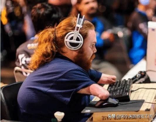 电子竞技不需要视力,盲人主播依靠听声辨位杀