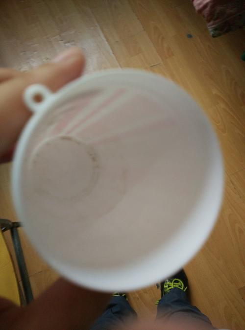 玻璃上的污渍怎么也擦不干净?8条小妙招帮你