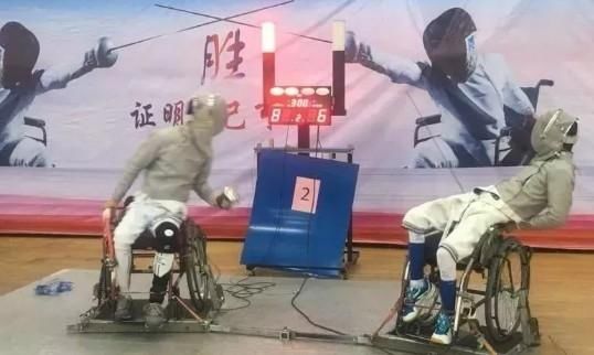 在全国比赛中,这名连云港小伙摘得三金一银