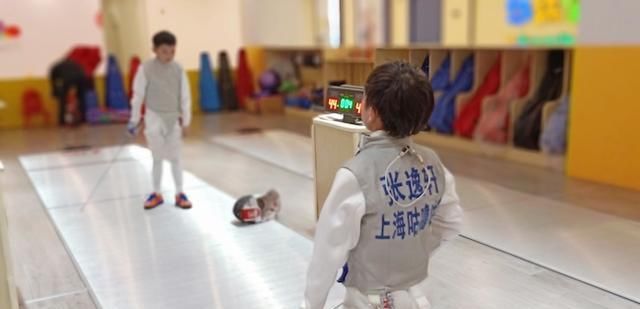 学击剑的费用一般多少