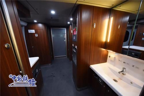 张家口高铁内部