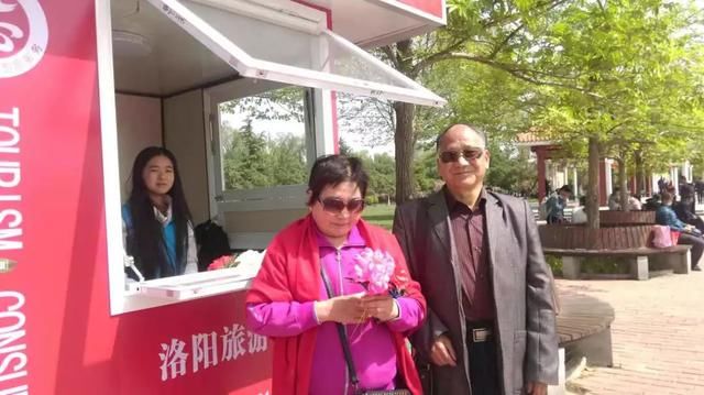 牡丹文化节期间,你被他们暖到了吗?