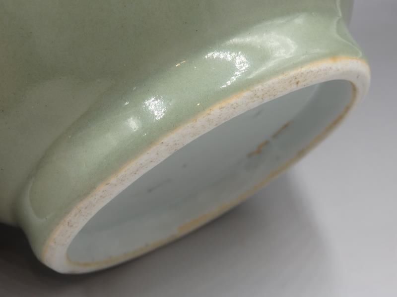 古陶瓷鉴赏 清代乾隆 豆青釉青花福寿纹花口赏