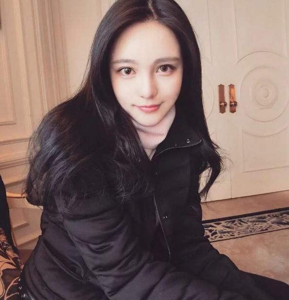 周扬青被拍到美女正脸照,性感:跟她自己的网友差了5个照片胸高清大内衣图片的图片