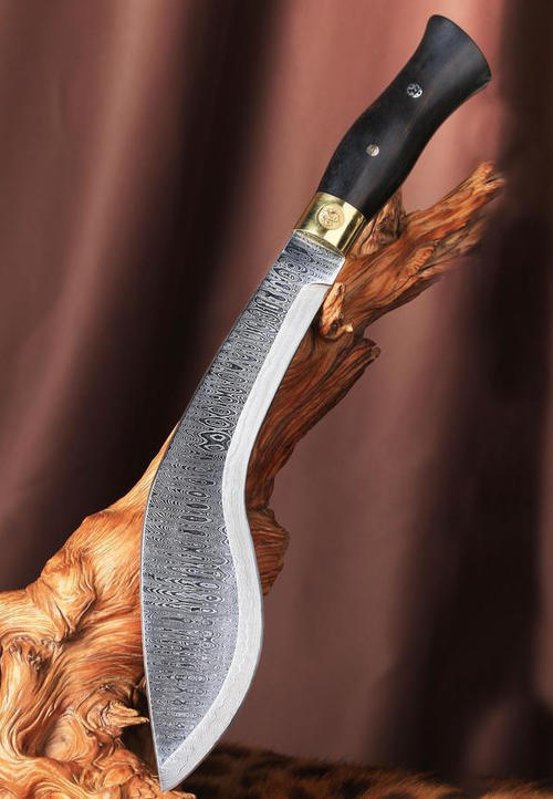 最残忍特种兵军刀:加拿大军刀像鹰钩,排行第