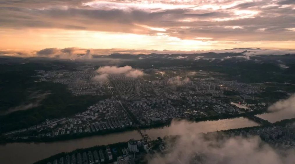 强暴雨后的婺源,遭百年不遇洪水居然还这么美!
