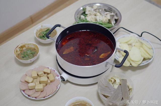 小米推出年轻人第一台电磁炉成断货王,雷军:抢