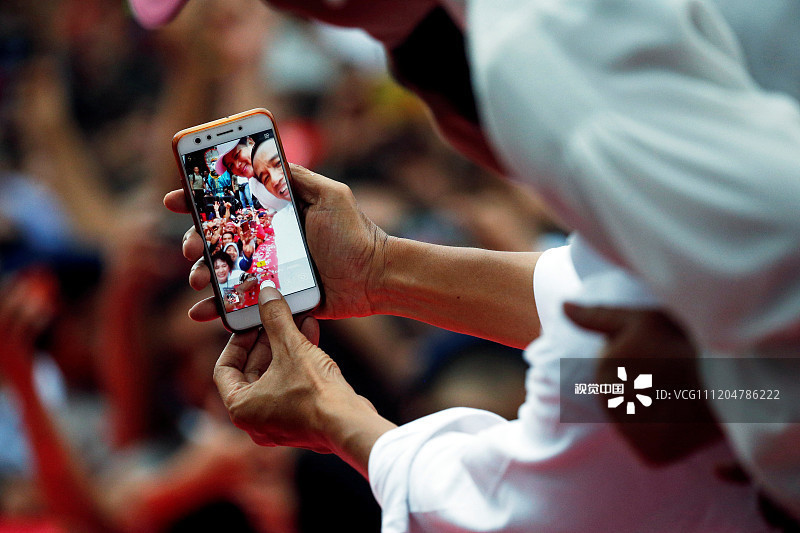 印尼总统维多多赴万丹省出席竞选集会 与支持