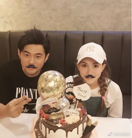 周杰伦昆凌为儿子庆生,胖嘟嘟的好可爱,小泡芙在哪里