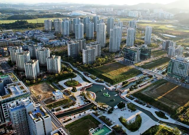 农村人到底是进城买房还是继续留在农村？听听专家怎么说？