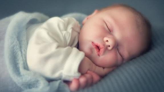 宝宝什么时候要补维生素D?专家建议:这时段吸