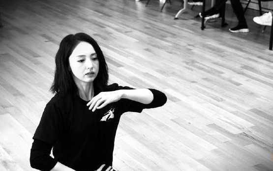 董璇离婚后首演《大话西游》舞台剧,扮演红衣紫霞仙子,倾国倾城 诚博娱乐注册