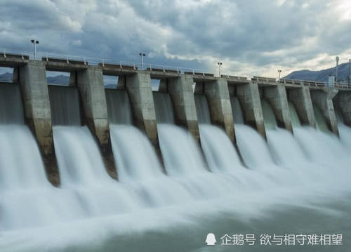 峡大坝建成后,下游的鱼是怎么游到上游产卵呢