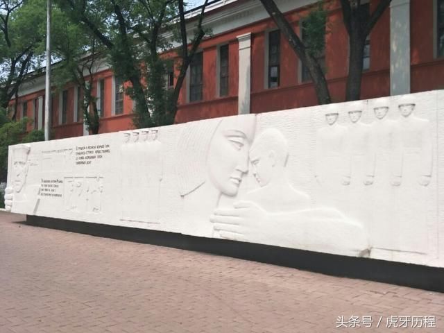 摩旅，骑行摩托车走了53天，人生第一次出国，这个国家离中国很近