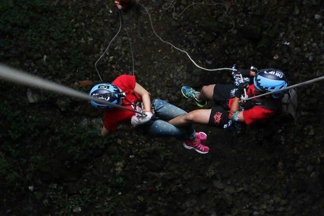 海底？山洞？这个夏天最燃的玩法！惊险刺激啊！