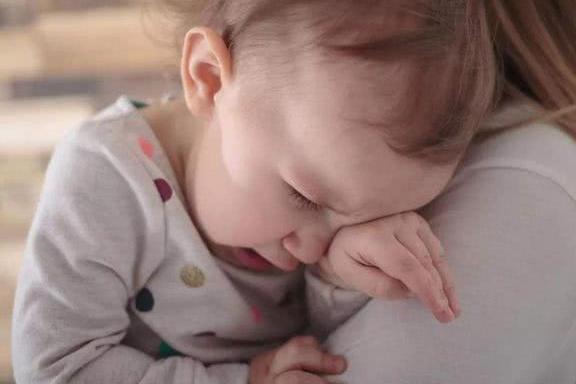 岁半宝宝入园哭闹不止,妈妈弄清原因,直接办了