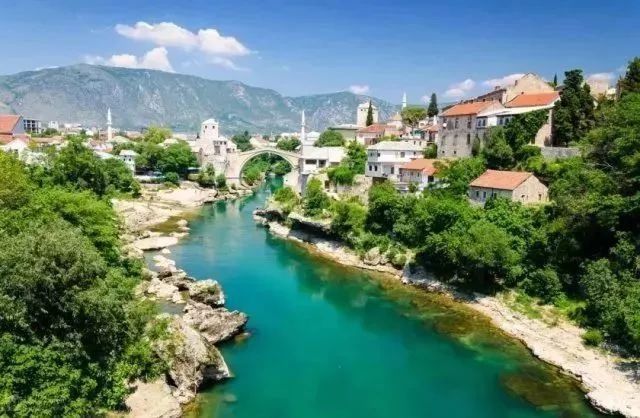 中国护照又升级!69个国家旅游可以免签证、落