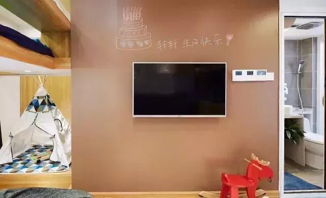 北京一家8口蜗居20民房,蹲着做饭,挤一张床,设计师爆改变6房