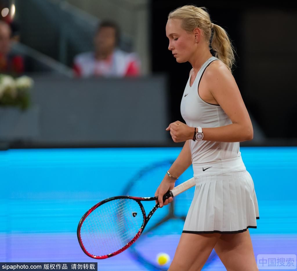 2018WTA马德里公开赛第2轮:穆古拉扎2-1维基