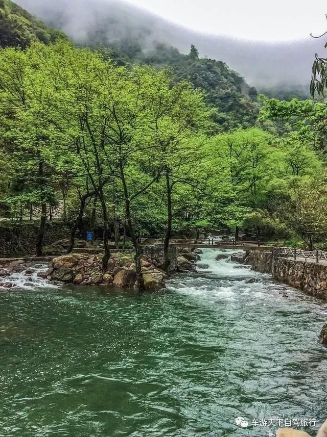 浙赣皖最美公路，一路尽是山青水碧、古村名镇，顺山蜿蜒美不胜收