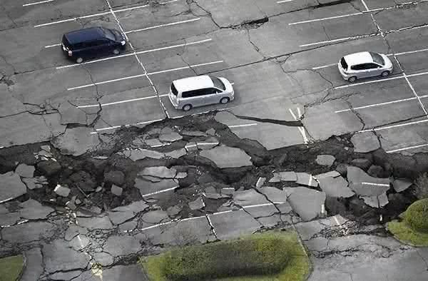 重大消息，专家发现，日本在快速地下沉