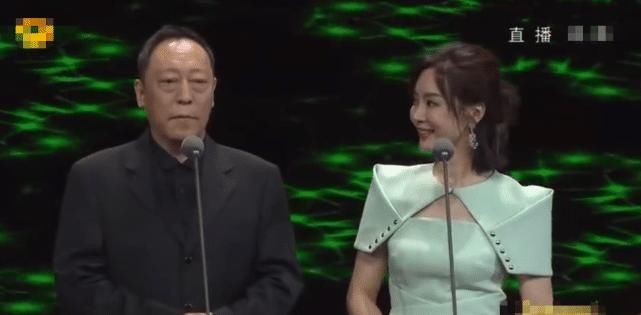 飞天奖女星红毯斗艳：秦海璐高贵优雅，孙俪雪肌亮瞎眼，马伊琍全场最惊艳