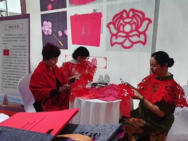 榆林婆姨在2018扬州运河文化文化产业博览会