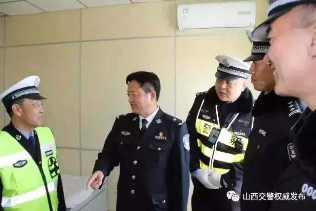 郭丙福同志深入高速交警朔州东执法检查站督导检查工作