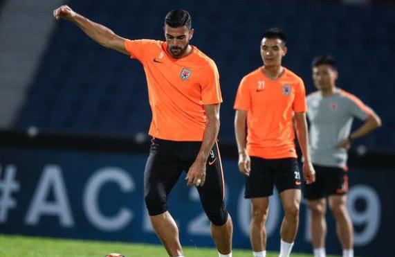 世界级球星造访让柔佛球员激动,如果取胜,柔佛