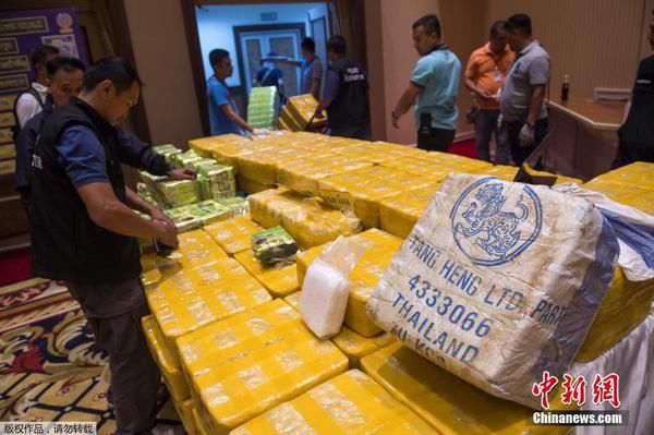 泰国警方在曼谷市区查获近半吨冰毒