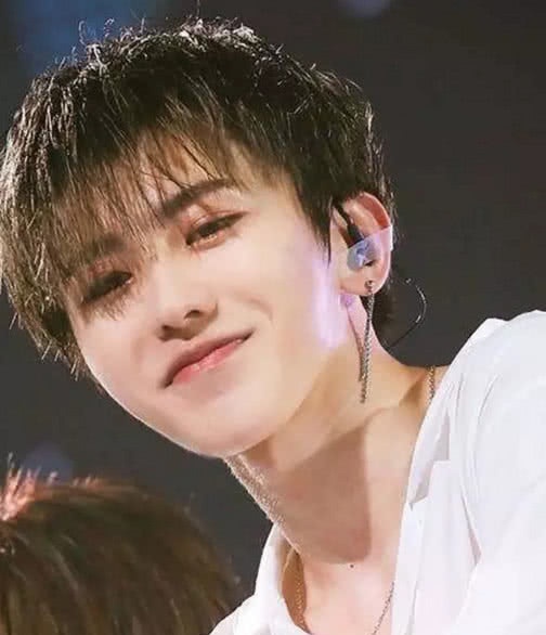 复联4:美国队长造型抄袭蔡徐坤?粉丝一起发文