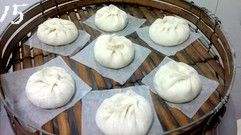 胡萝卜玉米肉馅包子