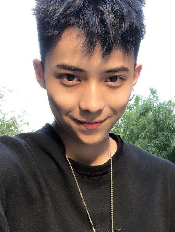 2018年冬季流行型男风发型,变型男从一款发