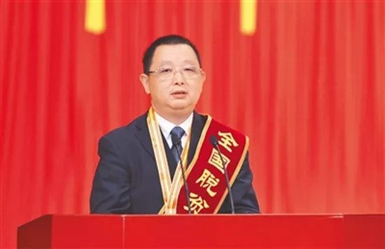 重磅作文素材!2018年度感动中国人物事迹、颁