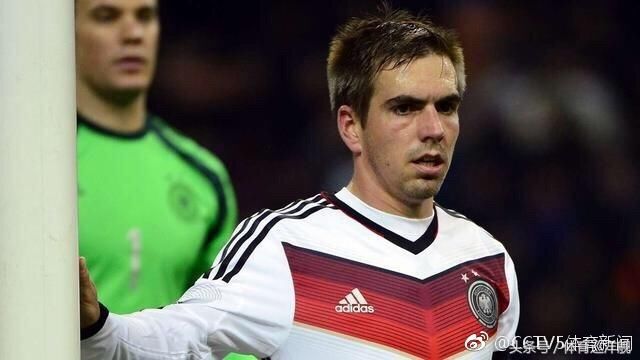 足坛莫扎特巴西球星卡卡退役,球迷:这一年退役