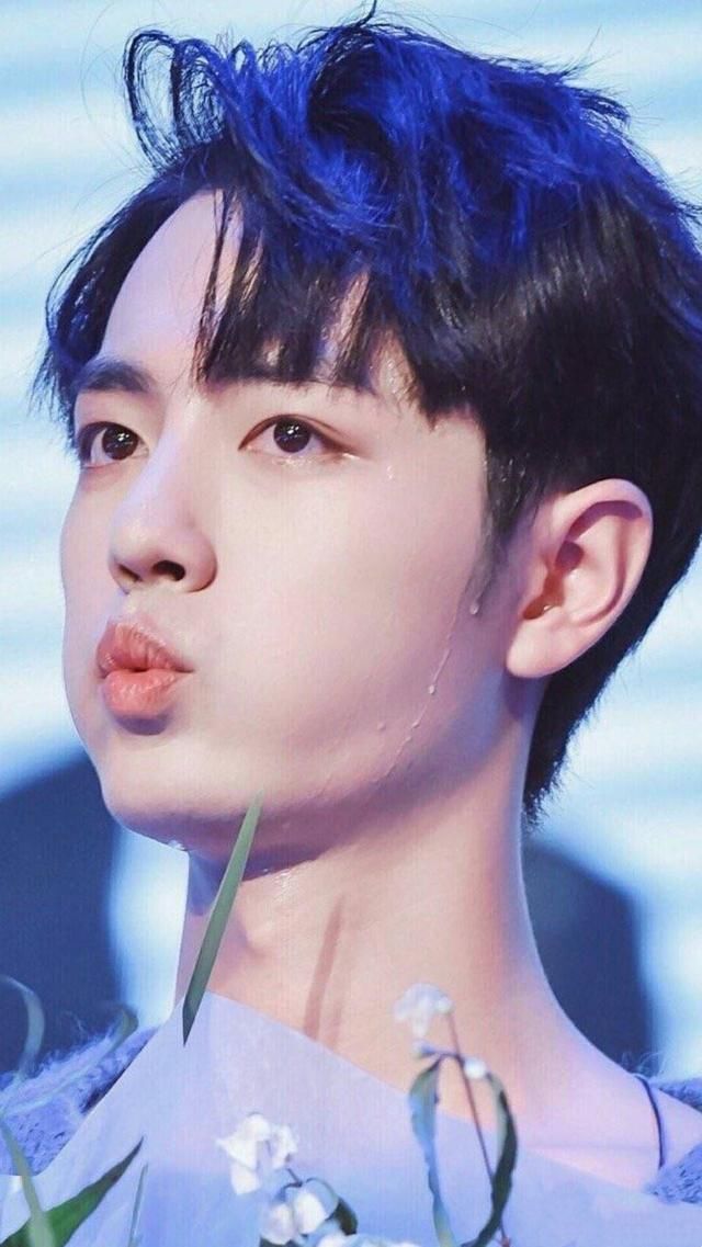 创造101:黄子韬暖心帮助肖战,原来你是这样的暖心韬!
