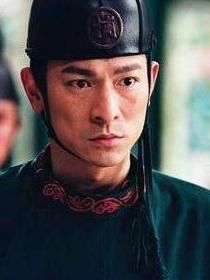 华演得无比憋屈的一部巨坑影片做乌龟带绿帽,