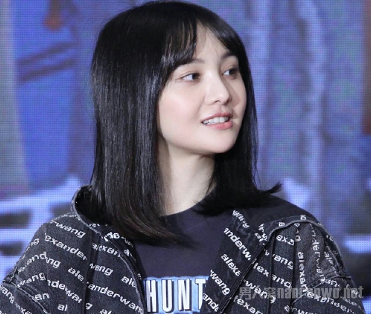 郑爽发布会扇嘴巴 令人心疼不已 这剧若不好看