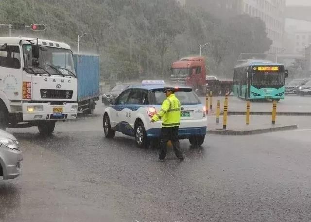 台风暴雨袭来！看看深圳最容易被积水的地方