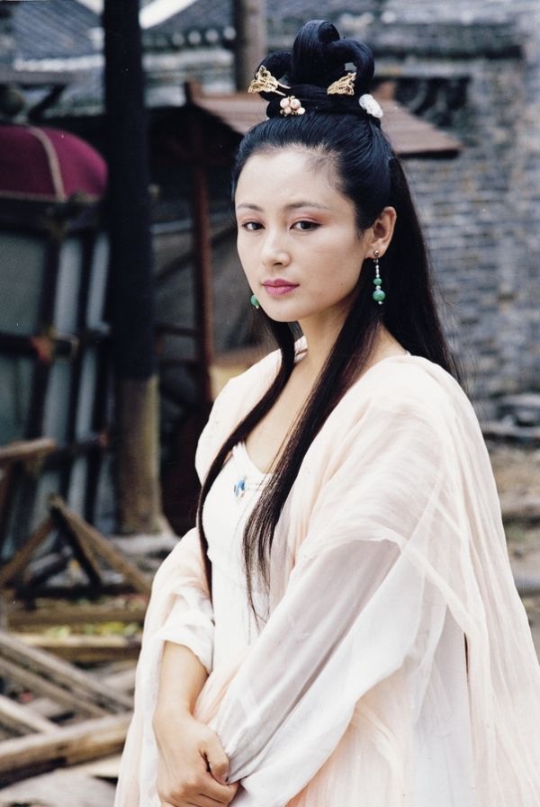 曾经的内地第一美女著名女演员陈红