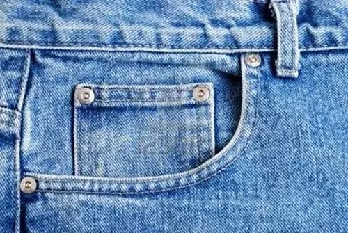 同学，你的牛仔裤已被收录博物馆，请查收～