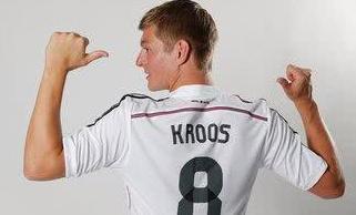 德国足球历史十大中场大师之一