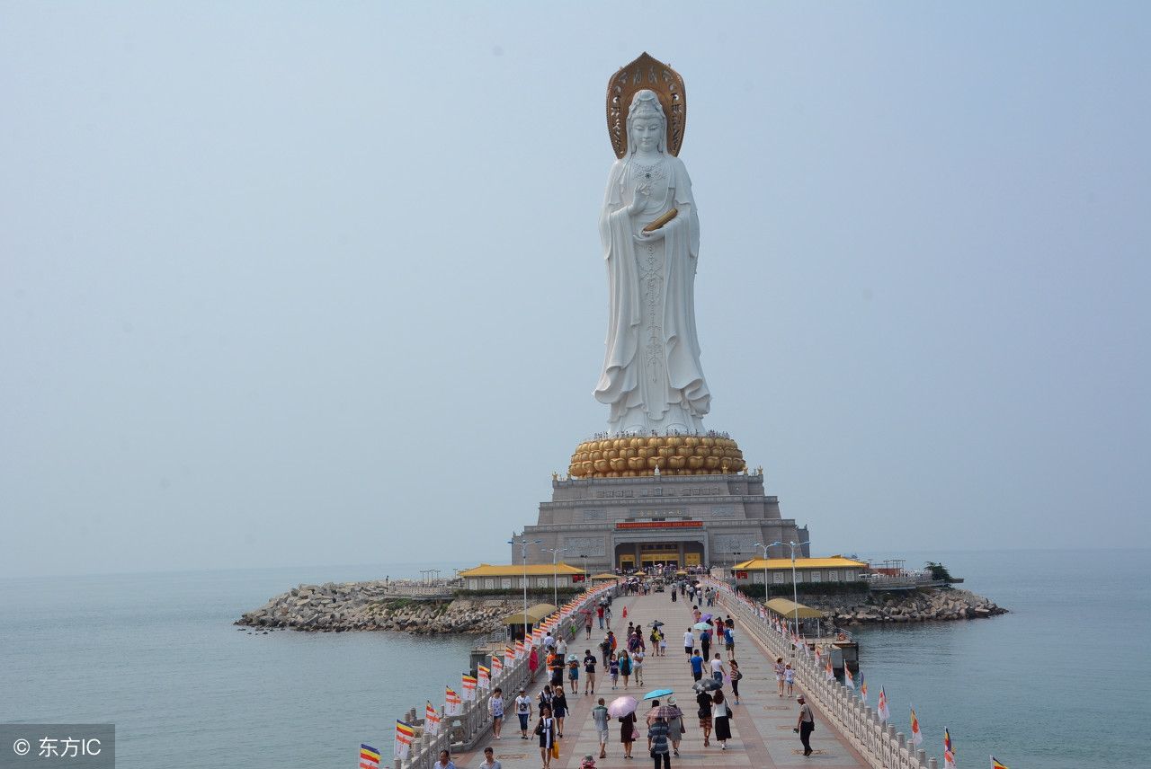 三亚，南山寺中国最高的三面观音像，海上观音象