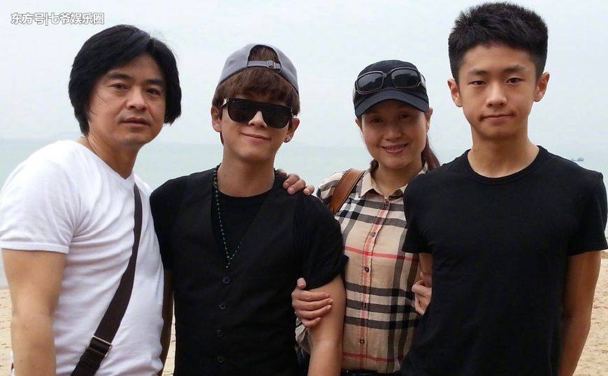 武艺父母离婚内幕曝光:妈妈朋友多爱往外跑,爸