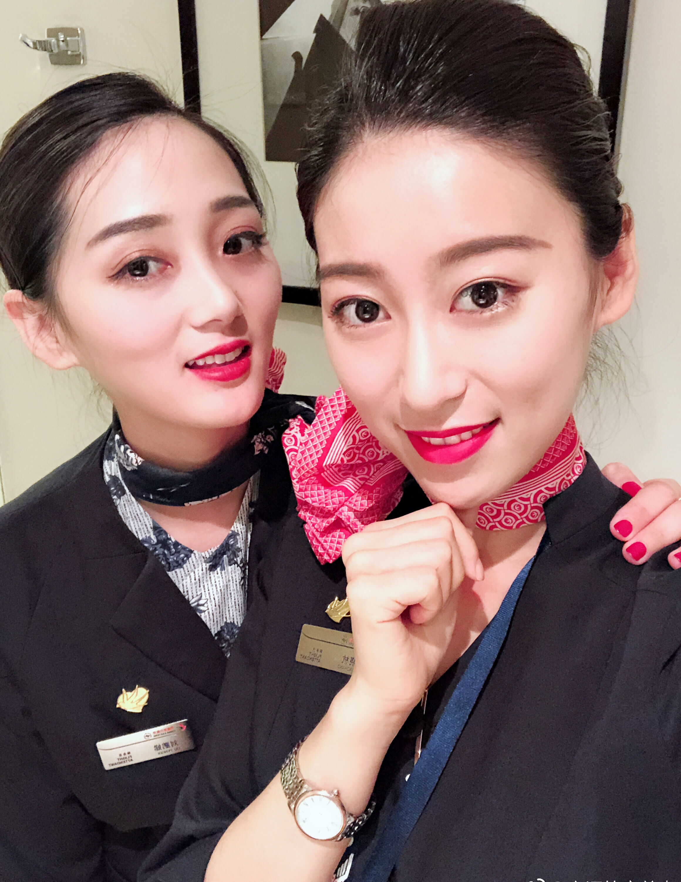 东航气质型美女空姐一枚,有一张长得好像关晓彤