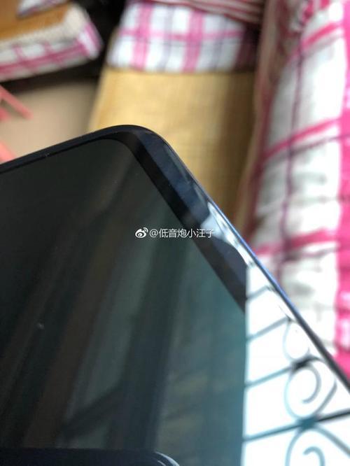 再次下跌,都是小米手机爆炸和Max3低配高价惹