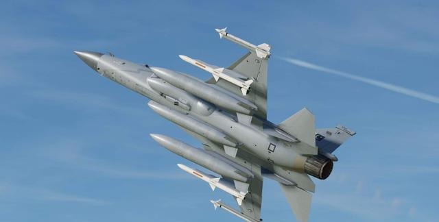 枭龙是米格21魔改?它验证了歼20大量技术,是