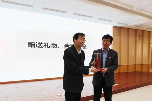 通州区税务局走进北大校园 探索新时期基层党